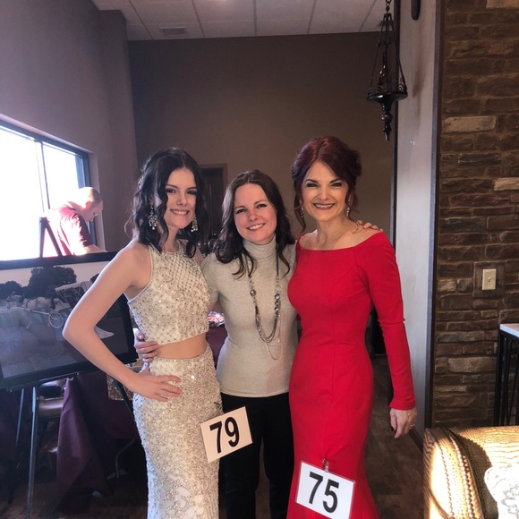 Meet your Posher, Theresa - Picture 1 of 1